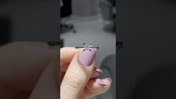 Pırlanta 0,36 Ct HRD Sertifikalı Tektaş Yüzük ürün videosu