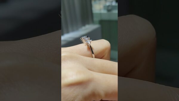 0.41 Ct Five-Stone Diamond Ring product video
