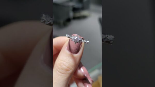Pırlanta 0,44 Ct Tektaş Yüzük ürün videosu