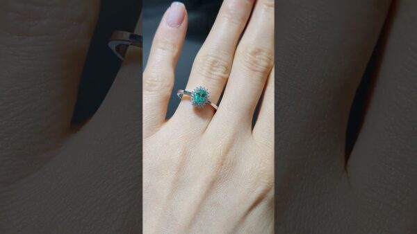0.54 Ct Diamond & Emerald Ring product video
