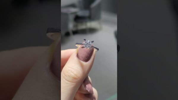 Pırlanta 0,80 Ct GIA Sertifikalı D Renk Tektaş Yüzük ürün videosu