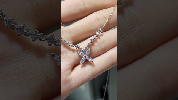 1.14 Ct Diamond Necklace product video