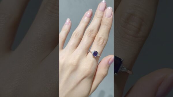 1.17 Ct Diamond and Sapphire Designer Ring product video