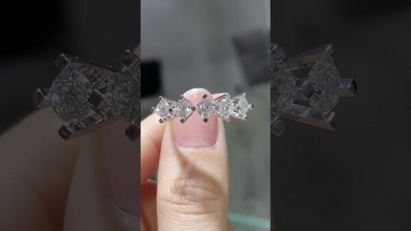 1.52 Ct HRD-Certified Five-Stone Diamond Ring product video