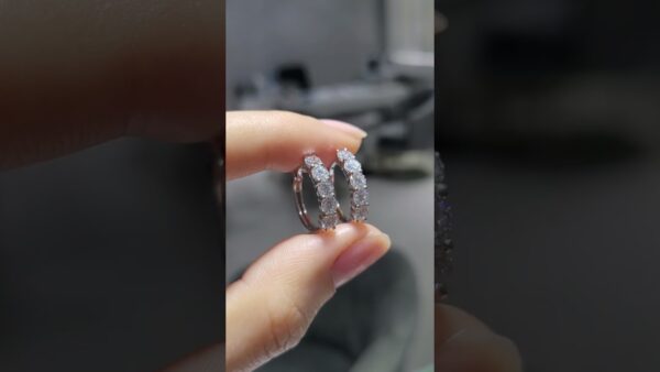 1.72 Ct Hoop Diamond Earrings product video