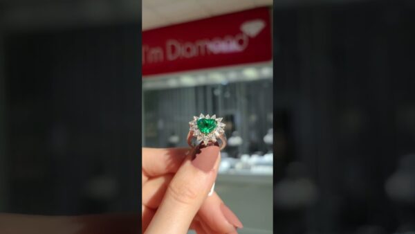 4.42 Ct Diamond & Emerald Heart Ring product video