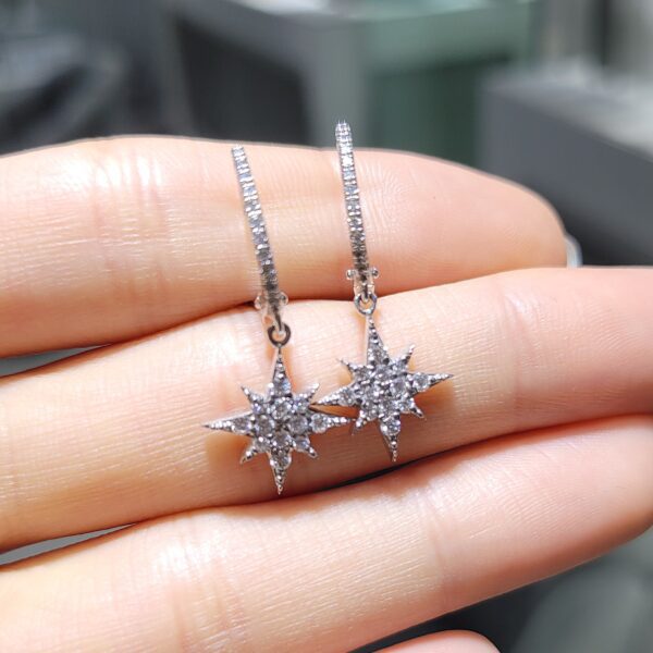 Pırlanta 0,55 Ct Yıldız Küpe KP02575