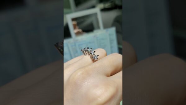 Pırlanta 1,00 Ct HRD Sertifikalı Beştaş Yüzük ürün videosu