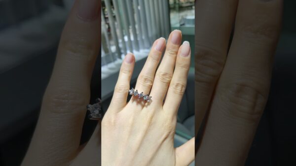 1.01 Ct HRD-Certified Five-Stone Diamond Ring product video