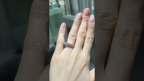 1.29 Ct HRD-Certified Half-Eternity Diamond Ring product video