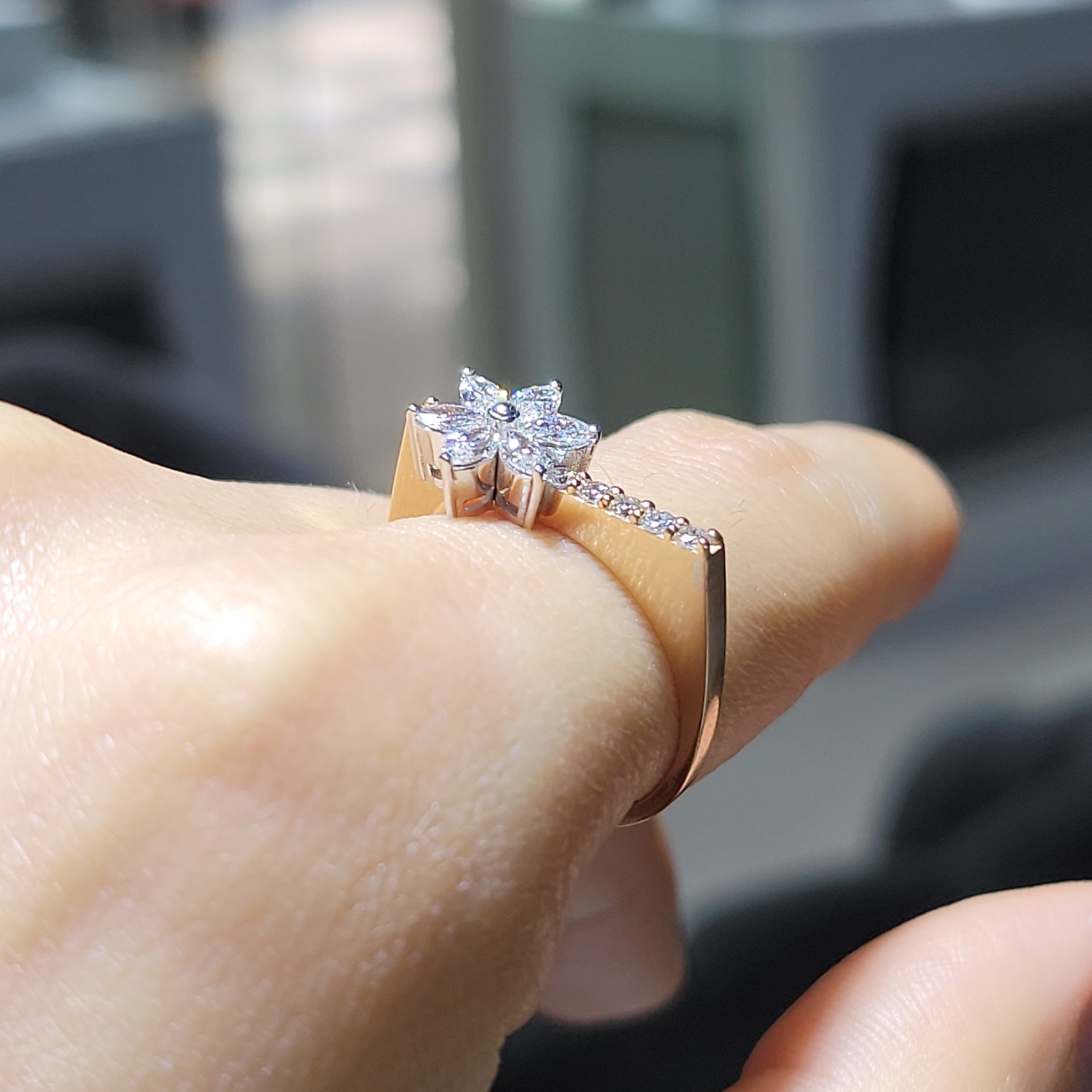 Pırlanta 0,57 Ct Yüzük KR01002-2