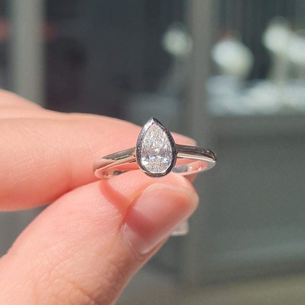 Pırlanta 0,60 Ct Damla Kesim Tektaş Yüzük YZ10460