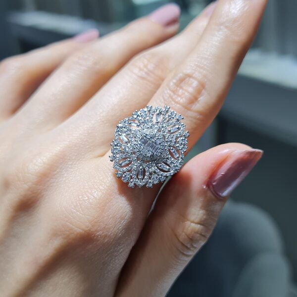 Pırlanta 0,72 Ct Baget Yüzük KR01014