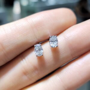 Pırlanta 0,74 Ct Oval HRD Sertifikalı Tektaş Küpe KP03123