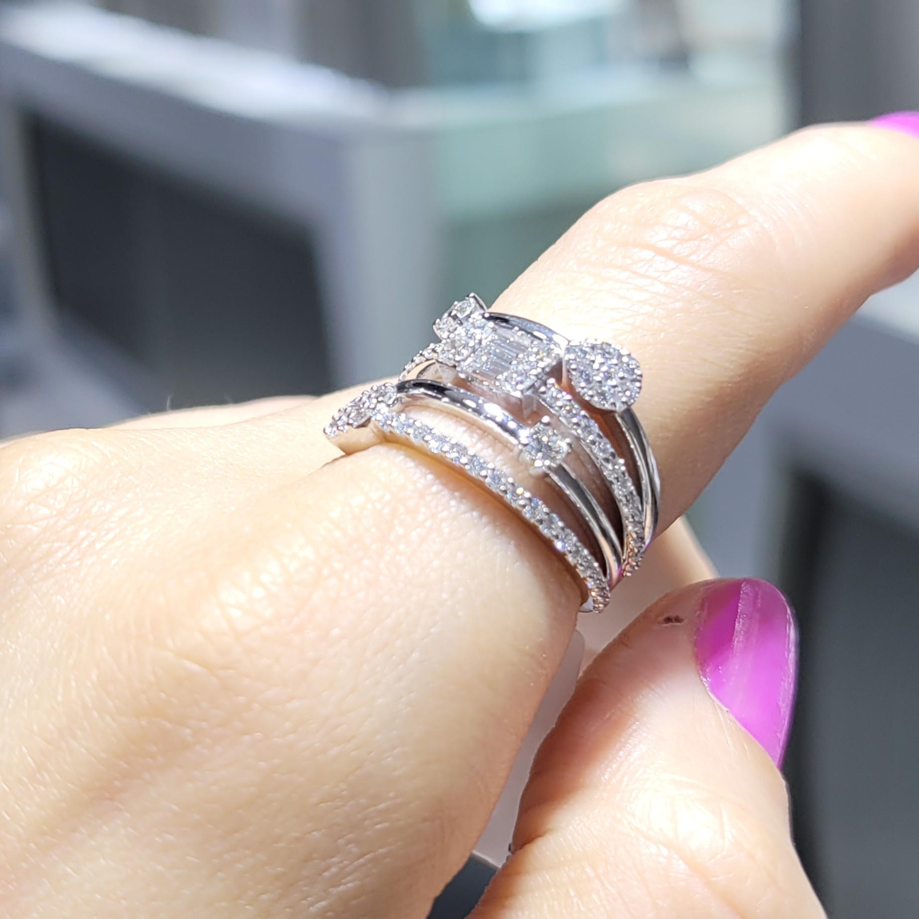 Pırlanta 1,09 Ct Baget ve Yuvarlak Kesim Yüzük YZ10994-2