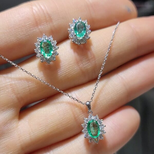 Pırlanta 1,35 Ct Pırlanta & Zümrüt Küpe KP03018-2