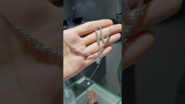 Pırlanta 0,68 Ct Küpe ürün videosu