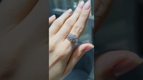 0.92 Ct Diamond Ring product video