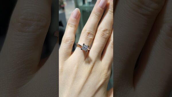 0.97 Ct HRD-Certified Solitaire Diamond Ring product video