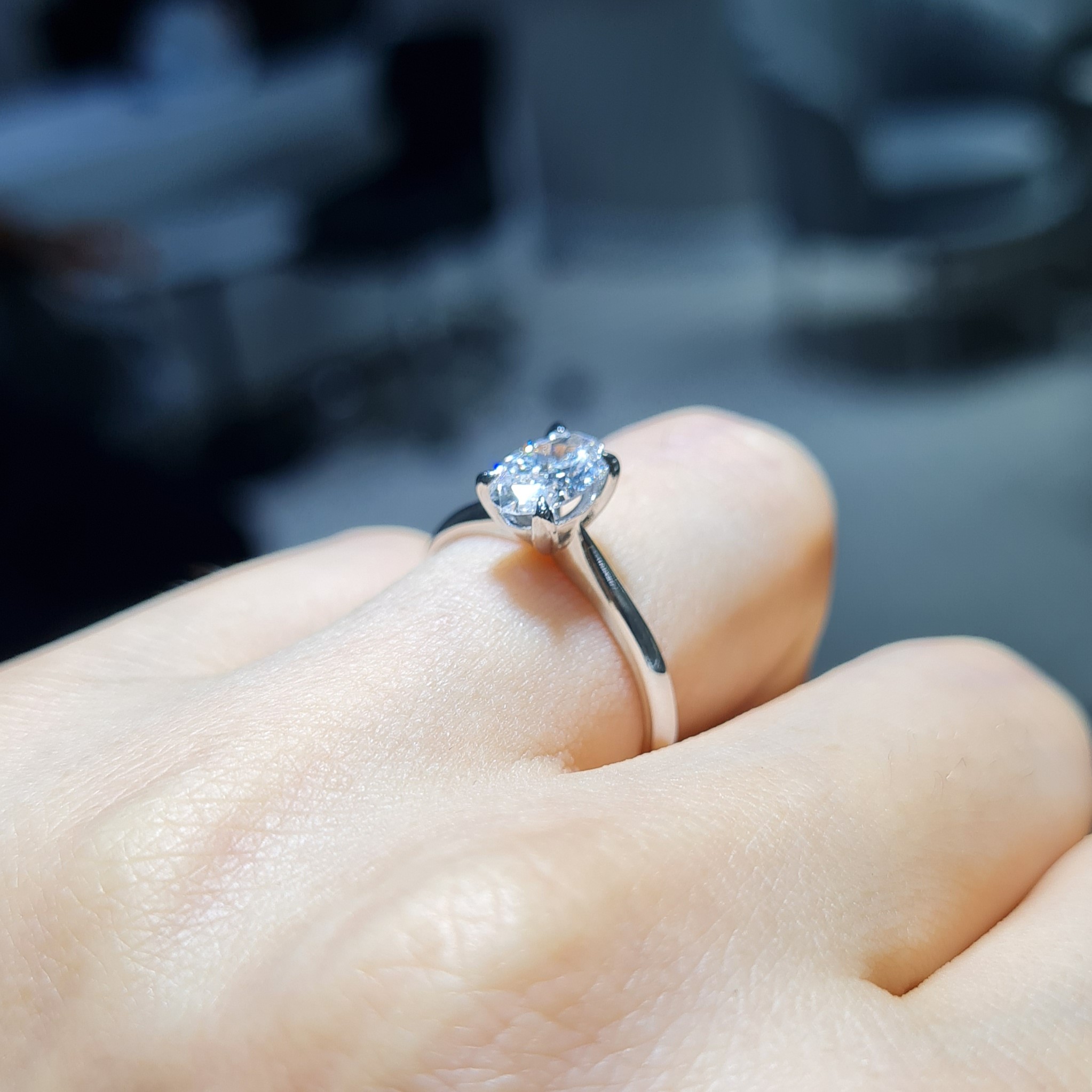 Pırlanta 0,73 Ct HRD Sertifikalı Oval Tektaş Yüzük YZ11080-2