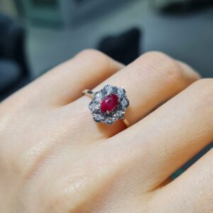 Pırlanta 0,81 Ct Pırlanta & Yakut Yüzük MRT0010