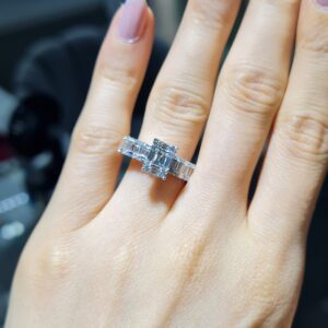 Pırlanta 1,25 Ct Baget Yüzük KR01021