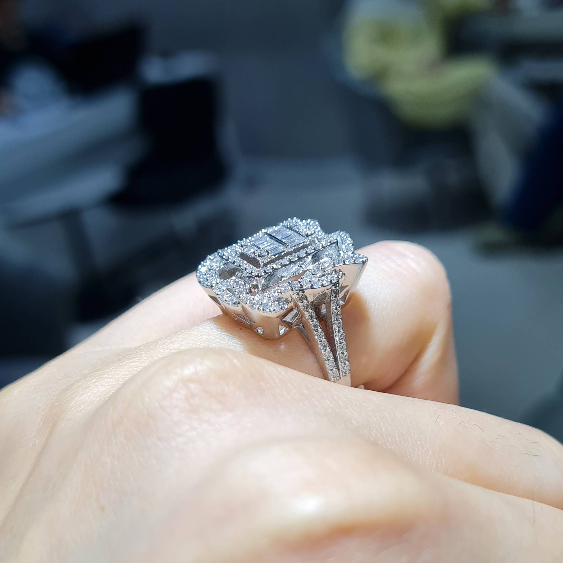 Pırlanta 1,37 Ct Baget Yüzük AKL0222-2