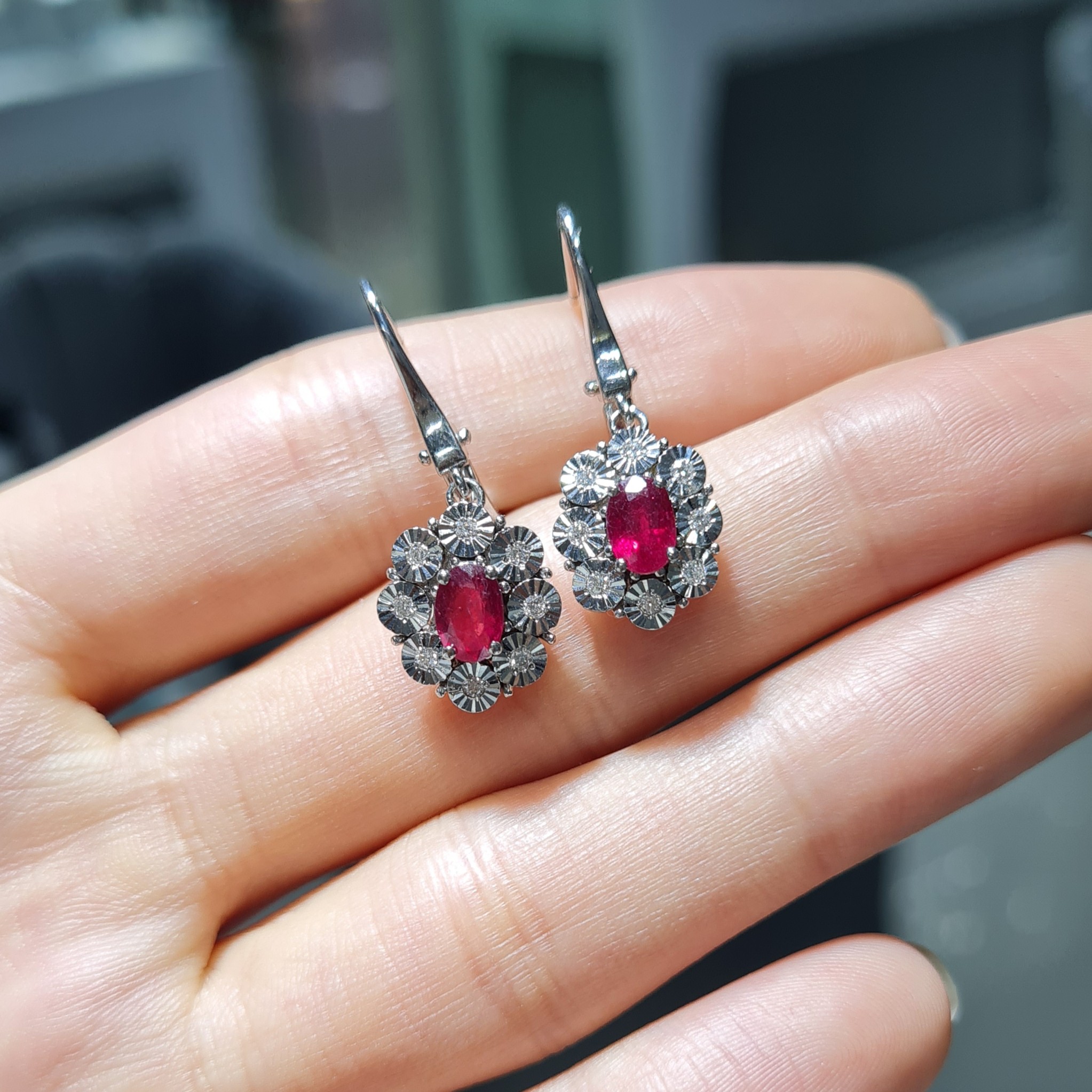 Pırlanta 1,57 Ct Pırlanta & Yakut Küpe MRT0012