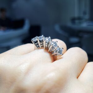 Pırlanta 2,31 Ct GIA Sertifikalı Tel Tırnak Beştaş Yüzük YZ11048-2