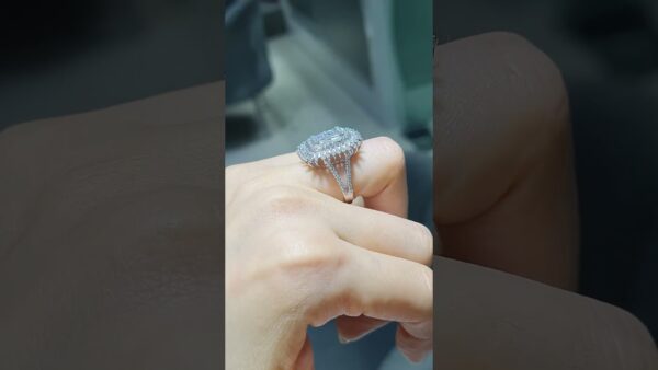 1.48 Ct Baguette Diamond Ring product video