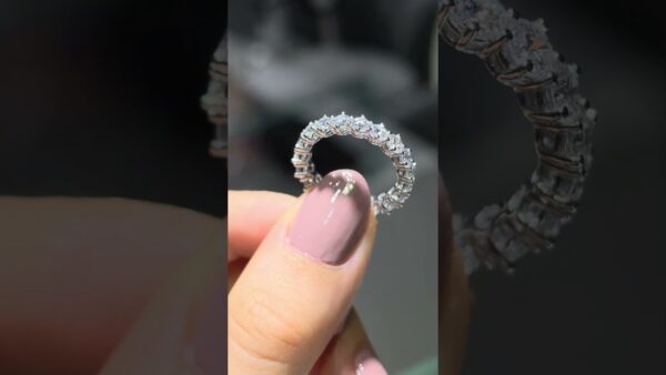 Pırlanta 2,81 Ct HRD Sertifikalı Çapraz Montür Tel Tırnak Tamtur ürün videosu