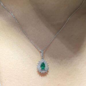 Pırlanta 0,50 Ct & 0,55 Ct Zümrüt Kolye