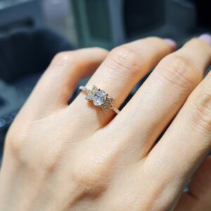 Pırlanta 0,75 Ct Fantezi Oval Tektaş