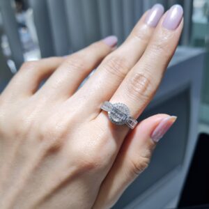 Pırlanta 0,83 Ct Baget Tasarım Yüzük