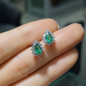 Pırlanta 1,24 Ct Zümrüt Küpe KP03107
