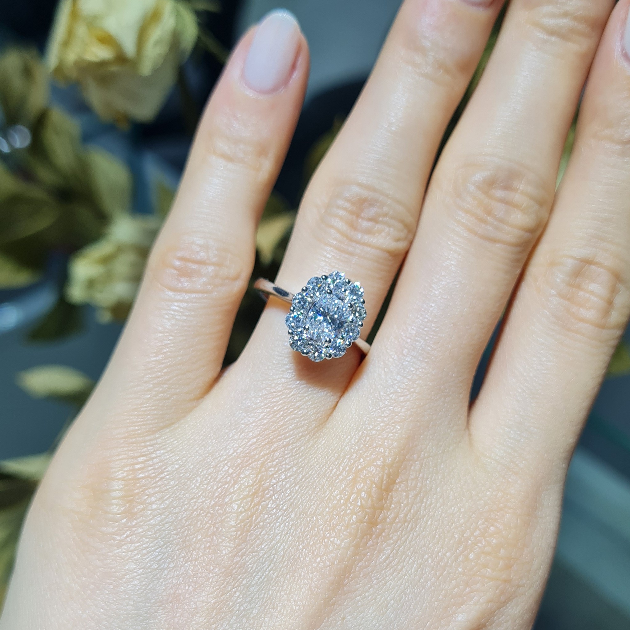 Pırlanta 1,47 Ct D Renk GIA Sertifkalı Oval Tektaş Yüzük YZ11120