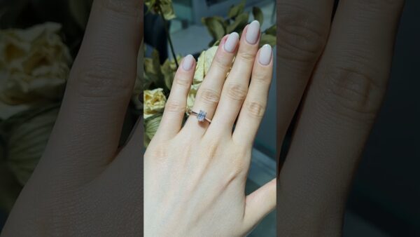 0.80 Ct D-Colour GIA-Certified Oval Solitaire Diamond Ring product video