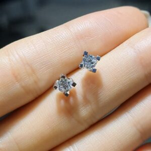 Pırlanta 0,60 Ct HRD Sertifikalı D Renk Tektaş Küpe KP03187