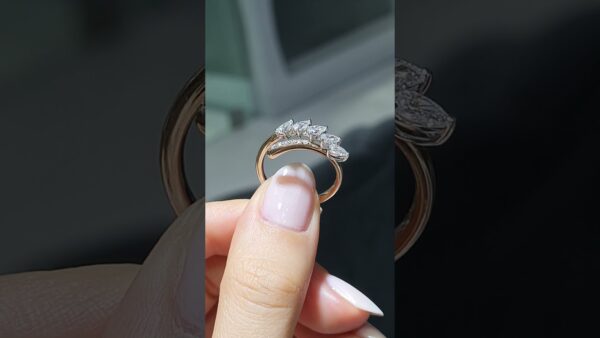 Pırlanta 0,83 Ct Damla Yüzük ürün videosu