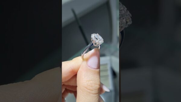 Pırlanta 1,09 Ct GIA Sertifikalı Oval Tektaş Yüzük ürün videosu