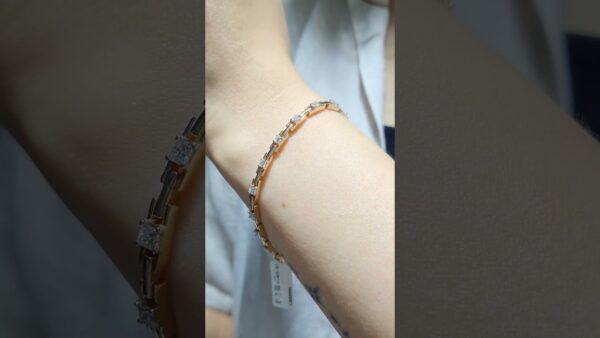 1.58 Ct Princess-Cut Diamond Bracelet product video