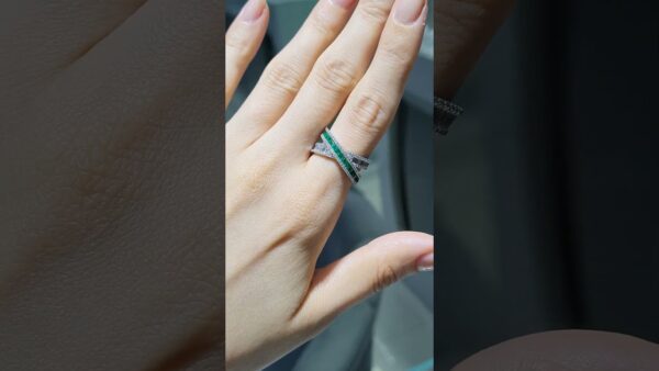 1.66 Ct Diamond & Emerald Ring product video