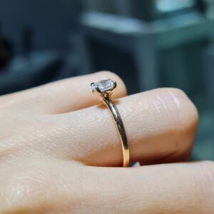 Pırlanta 0,56 Ct GIA Sertifikalı Oval Tektaş Yüzük YZ11204-2