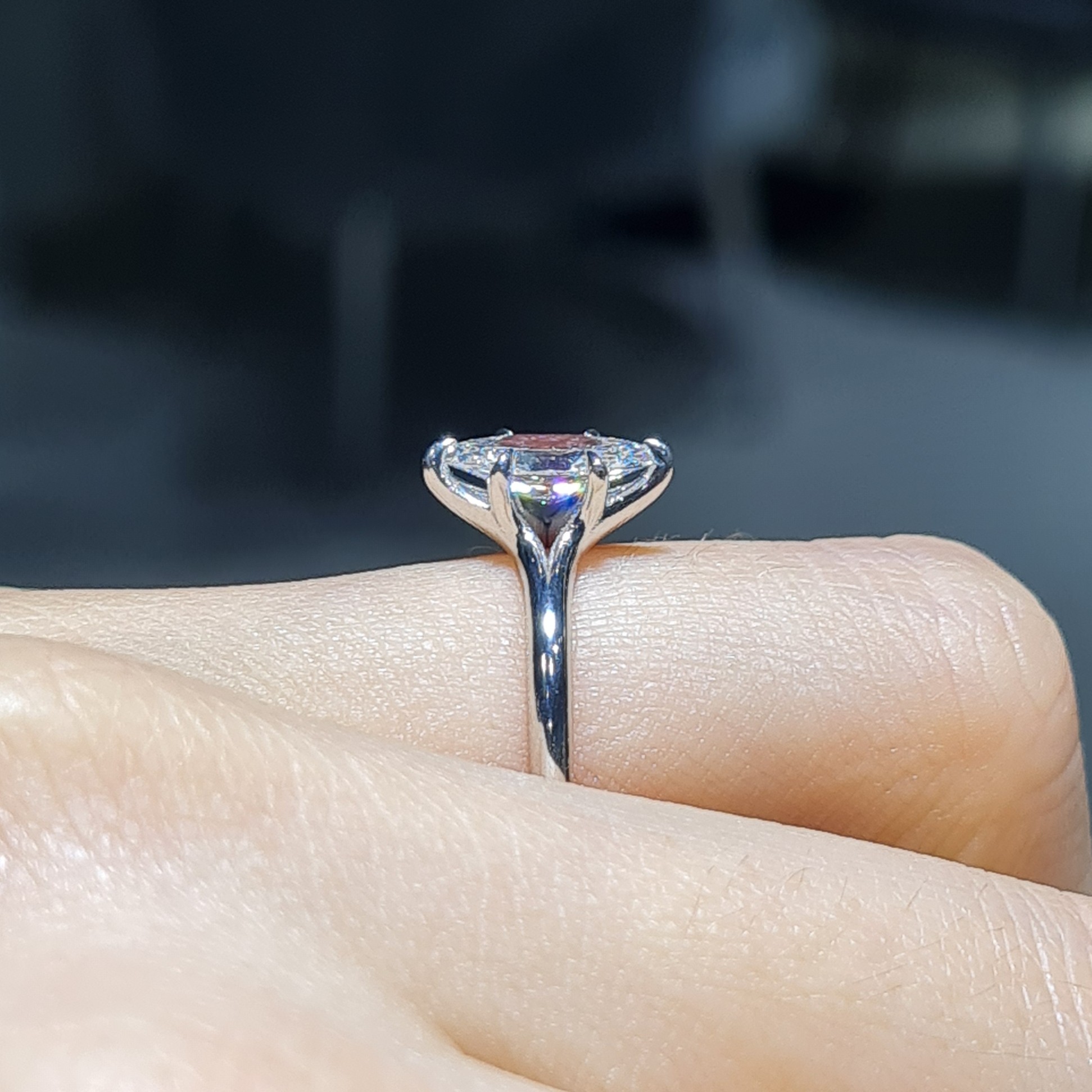 Pırlanta 1,00 Ct GIA Sertifikalı Oval Tektaş Yüzük YZ11223-2