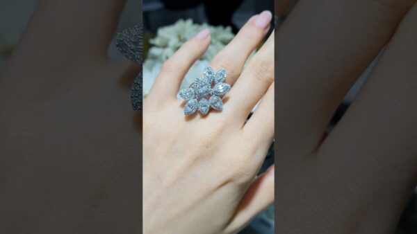 Pırlanta 1,16 Ct Fantezi Baget Yüzük ürün videosu